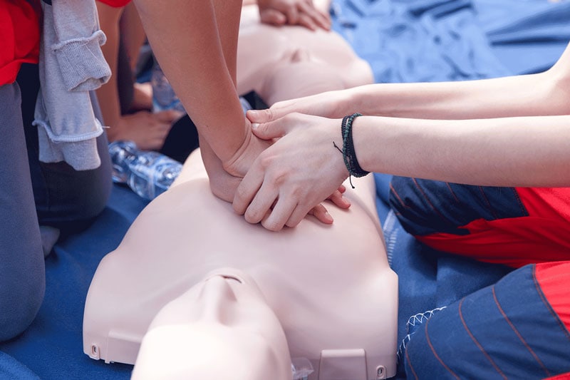 1/2 DAY

The Provide Cardiopulmonary Resuscitation course provides participants with a sound understanding of CPR. This course is recommended for anyone wanting CPR skills for work or personal purposes.
HLTAID001 Provide cardiopulmonary resuscitation