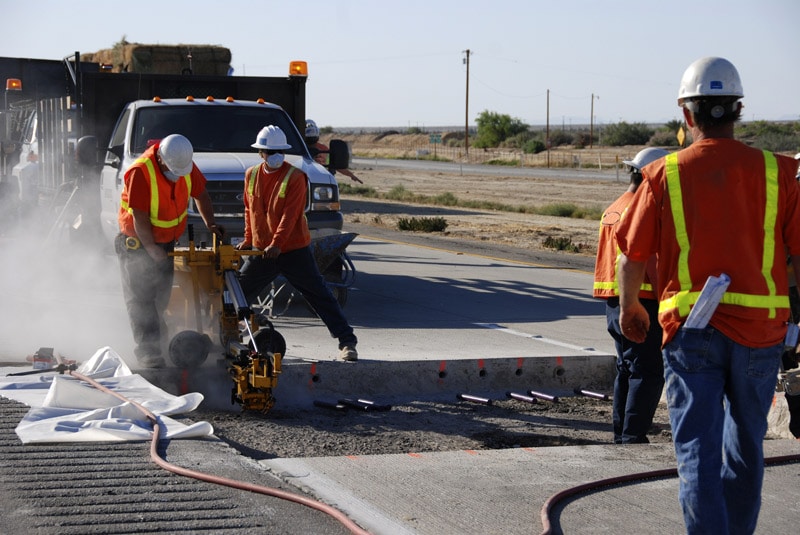 construction-workers-onsite